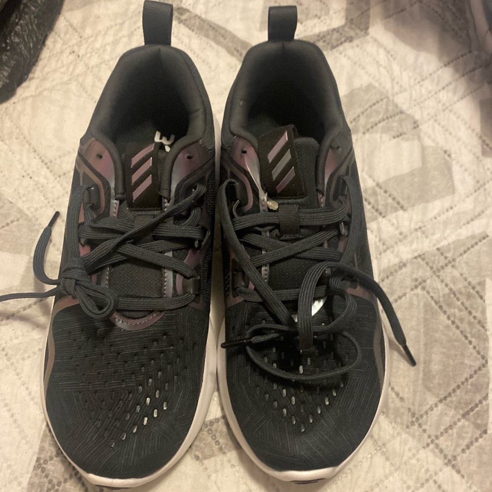 Athletic shoes not worn